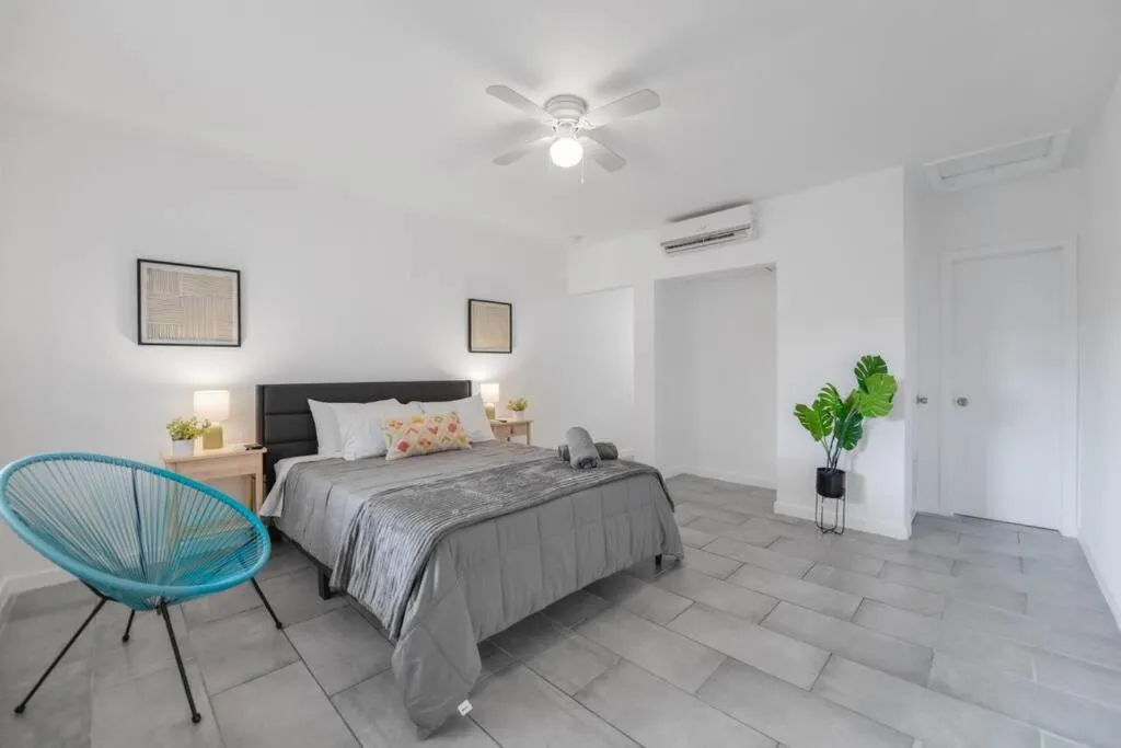 Image of Fabulous Studio 15 min from The Beach