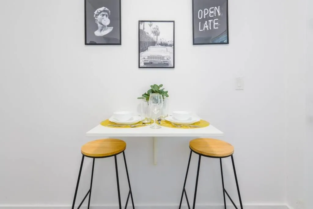 Image 3 of Fabulous Studio 15 min from The Beach