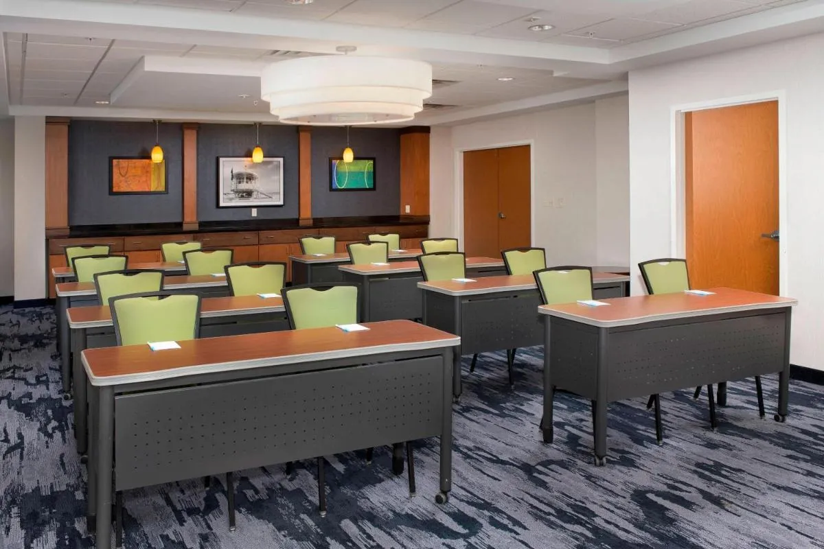 Image 6 of Fairfield Inn & Suites by Marriott Miami Airport South