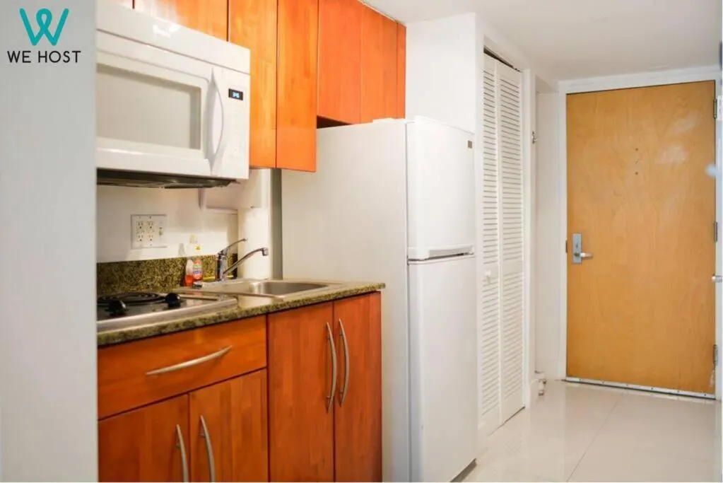 Image 4 of Fascinating Studio Apt at Brickell