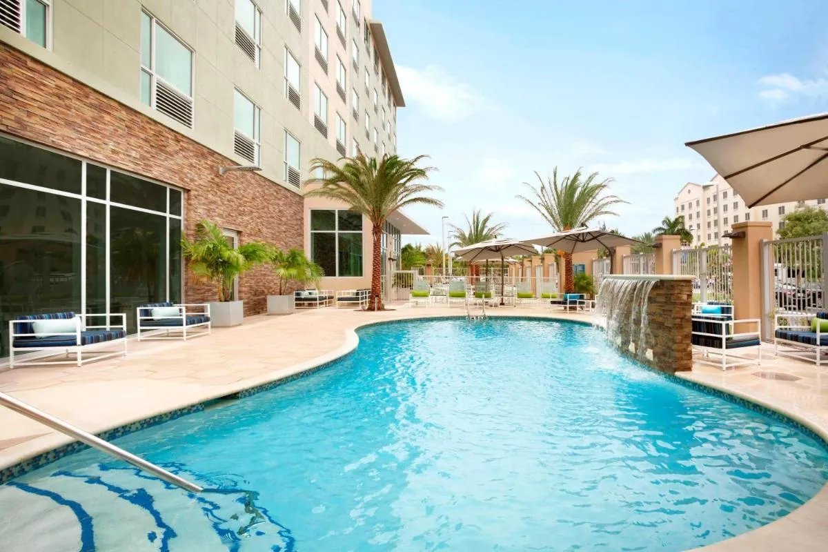 Image 3 of Four Points by Sheraton Miami Airport
