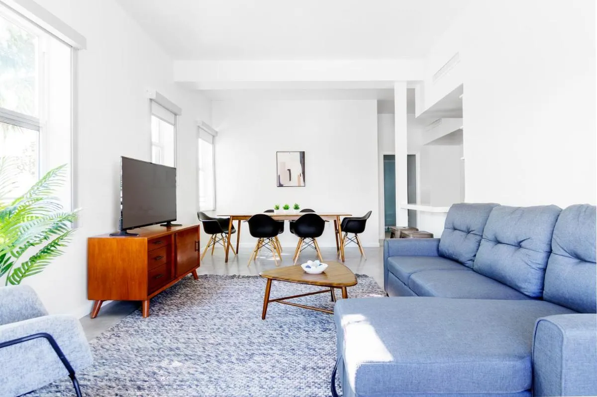 Image 3 of Franklin Suites South Beach