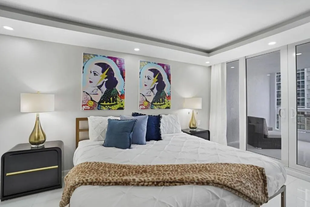 Image 1 of Funkin’ Fabulous! Water & City Views! 4BR