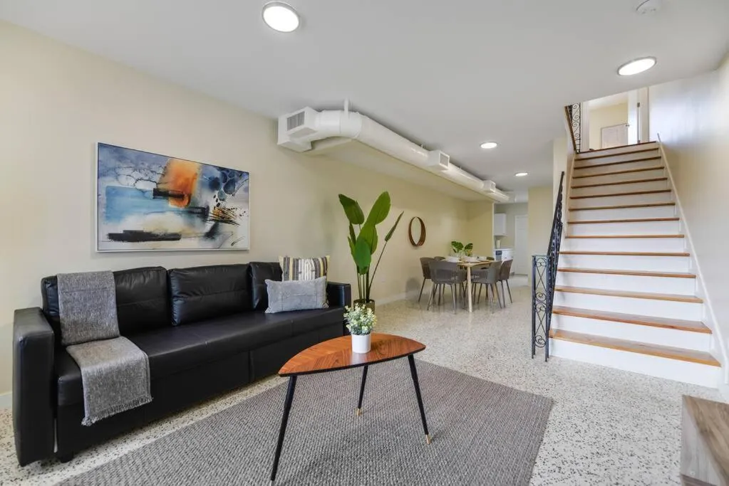 Image of Gorgeous 2 BR Residence Close to Miami Beach 6