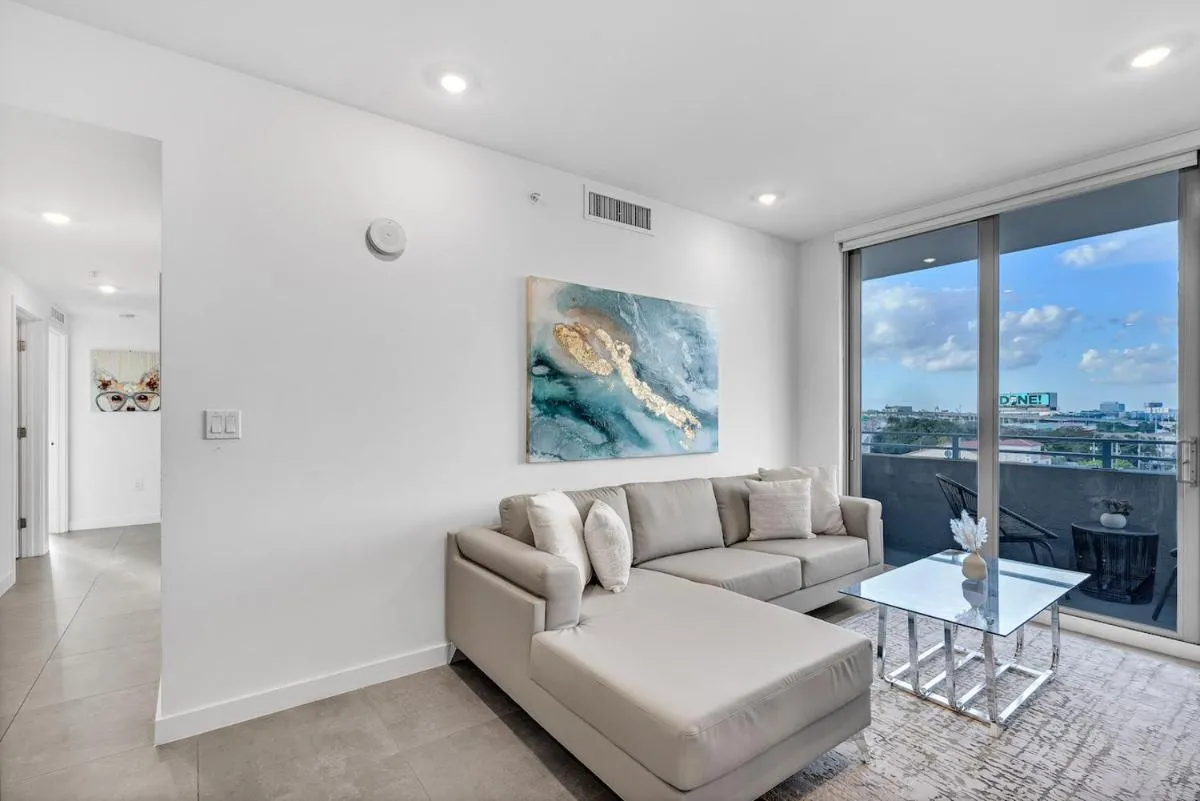 Image 6 of Gorgeous 3-Bed Retreat Mins from Bayside and Parking