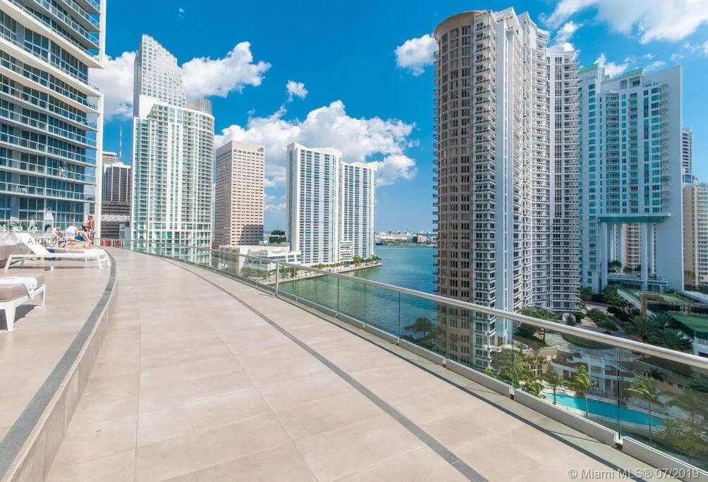 Image 5 of Great Studio at the W Residences