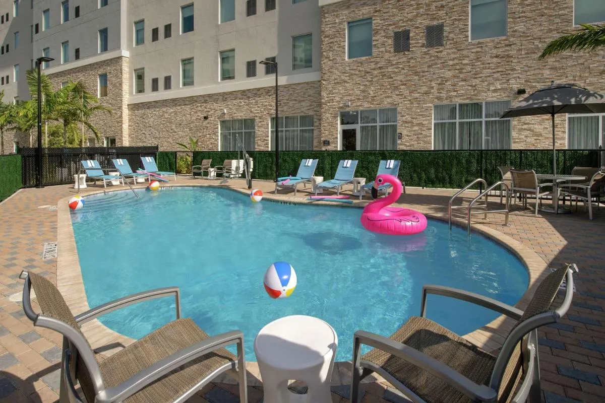 Image 3 of Hampton Inn Miami Airport East