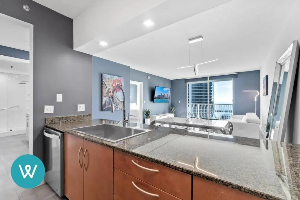 Image 2 of High-End Condo in Glamorous Brickell