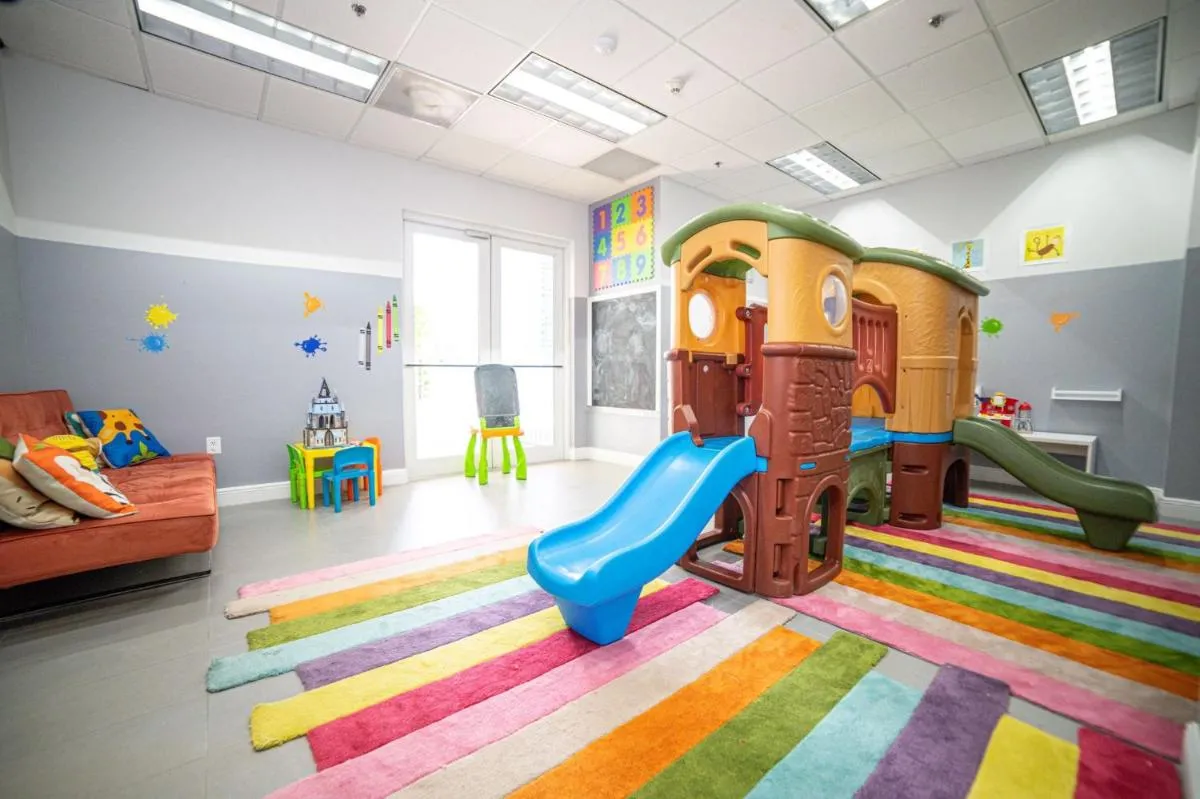 Image 5 of High Rise Brickell Modern Studio