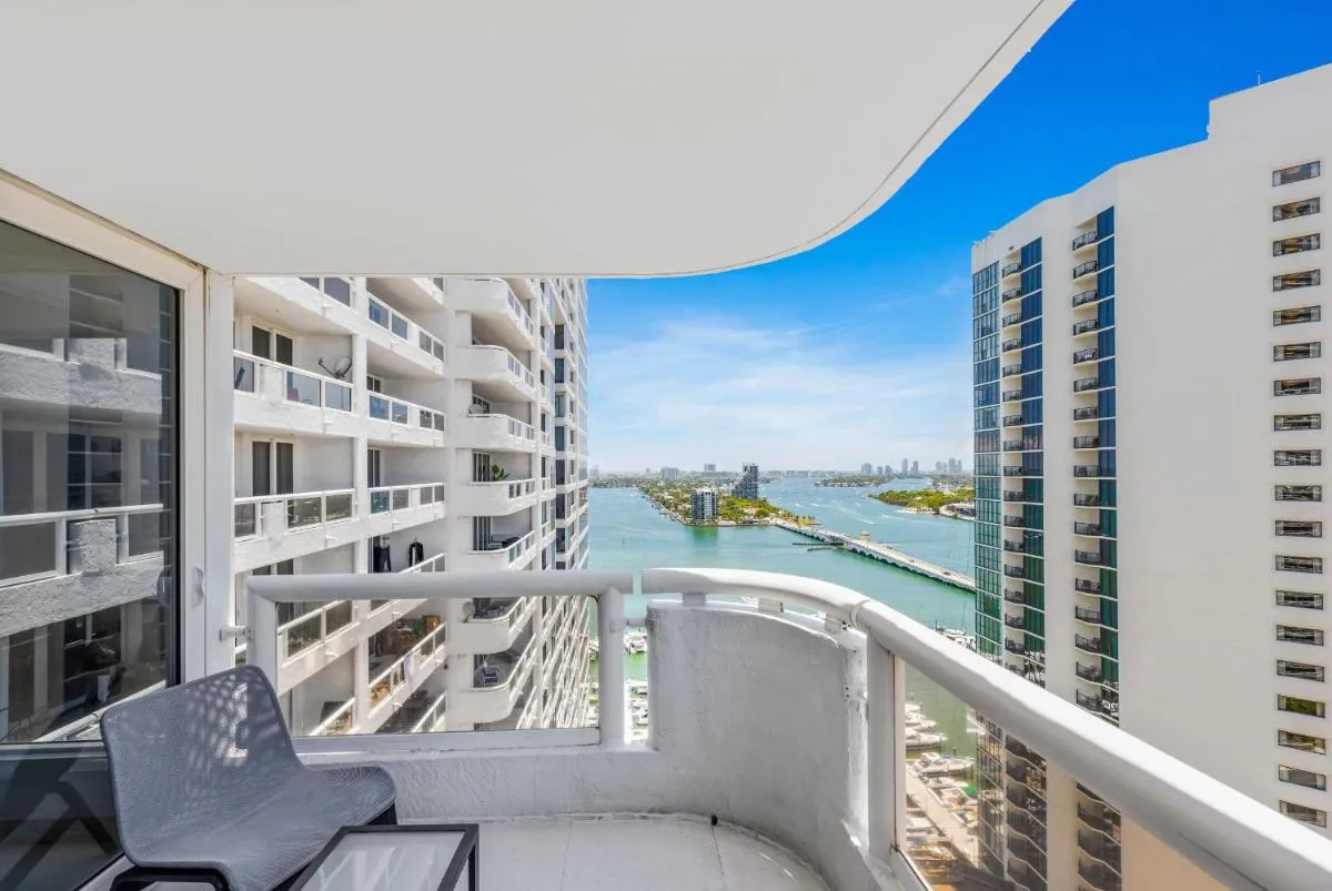 Image 6 of Highrise Charm Biscayne Bay