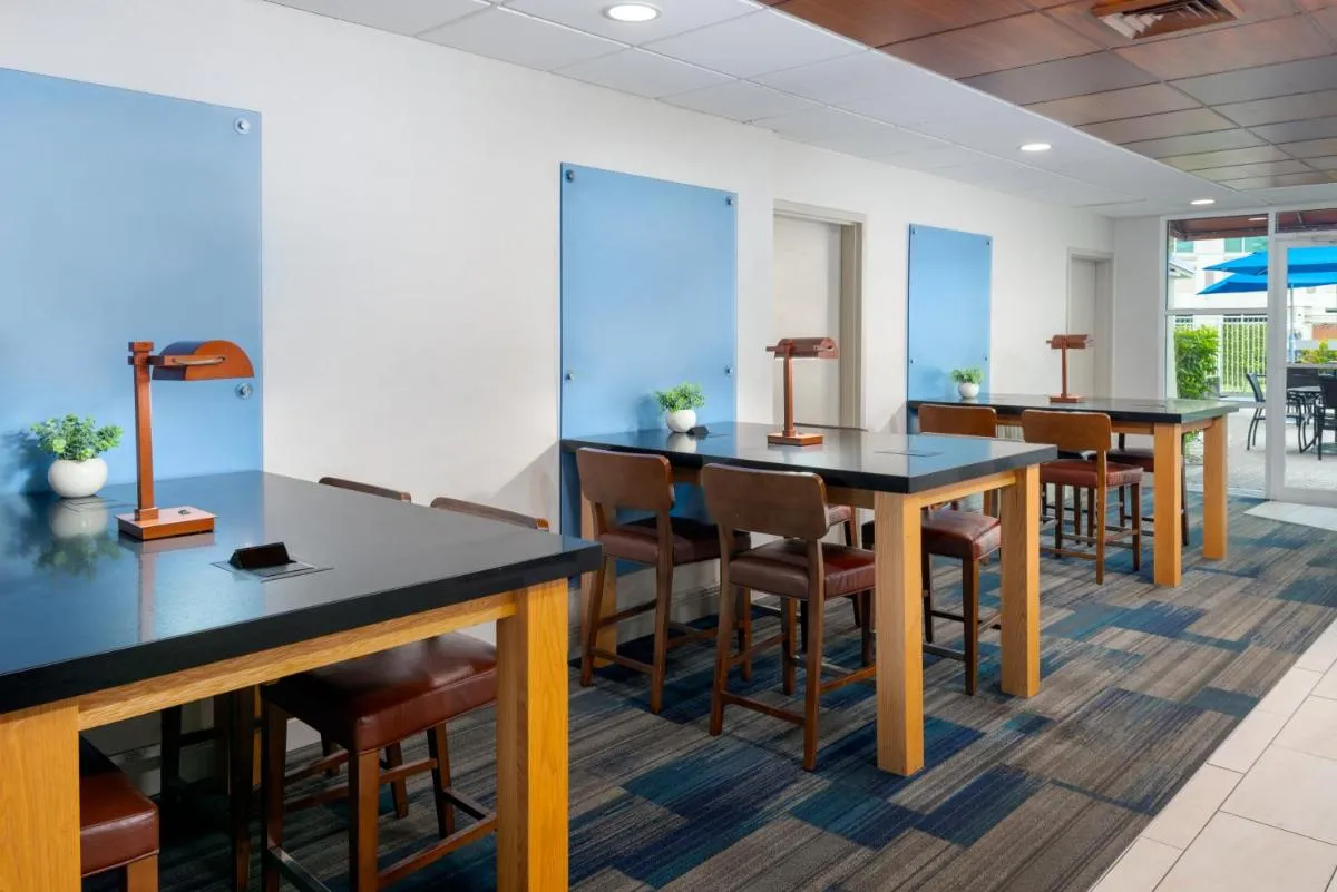 Image 4 of Holiday Inn Express Miami Airport Doral Area, an IHG Hotel