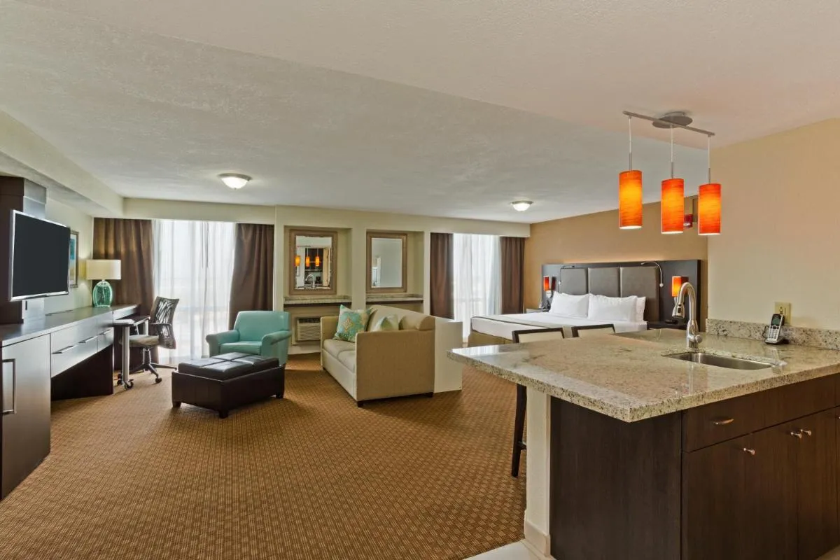 Image 5 of Holiday Inn Miami International Airport, an IHG Hotel