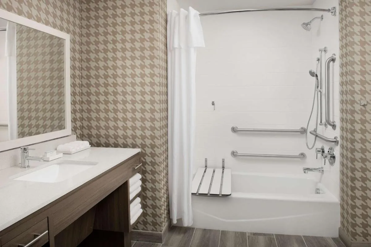 Image 2 of Home2 Suites By Hilton Miami Airport South Blue Lagoon