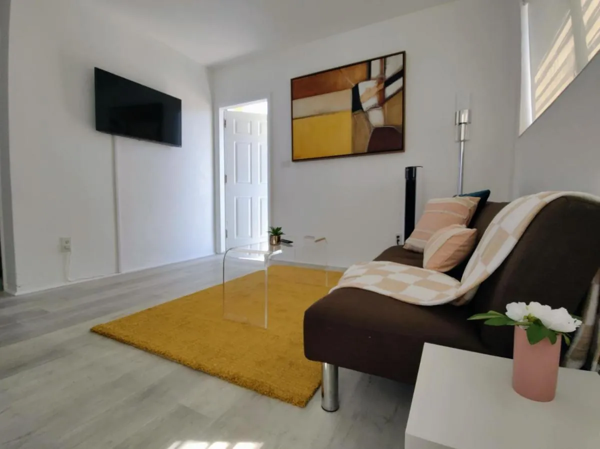 Image 4 of Homely & Cozy 1 Br Apt Near Brickell