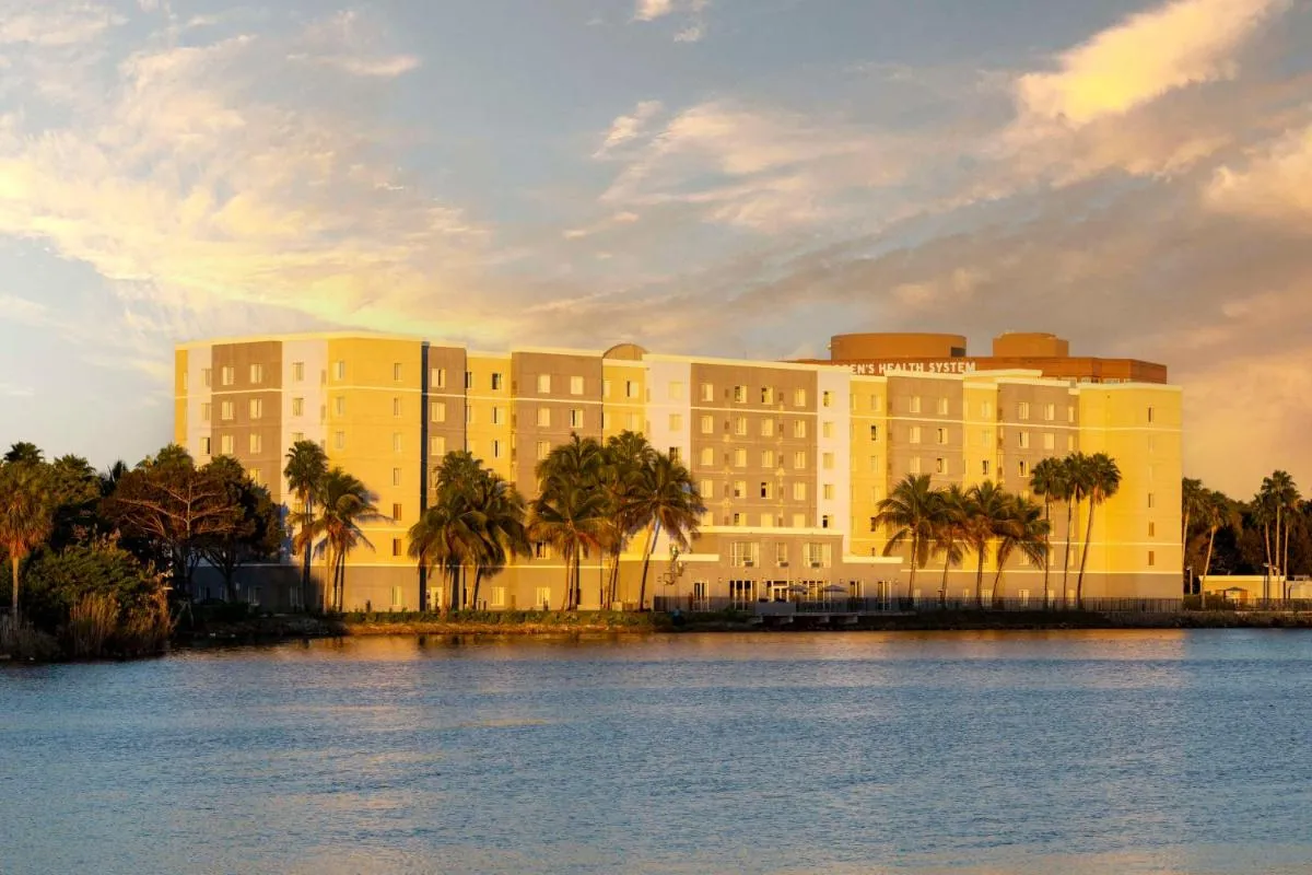 Image 1 of Homewood Suites Miami Airport/Blue Lagoon