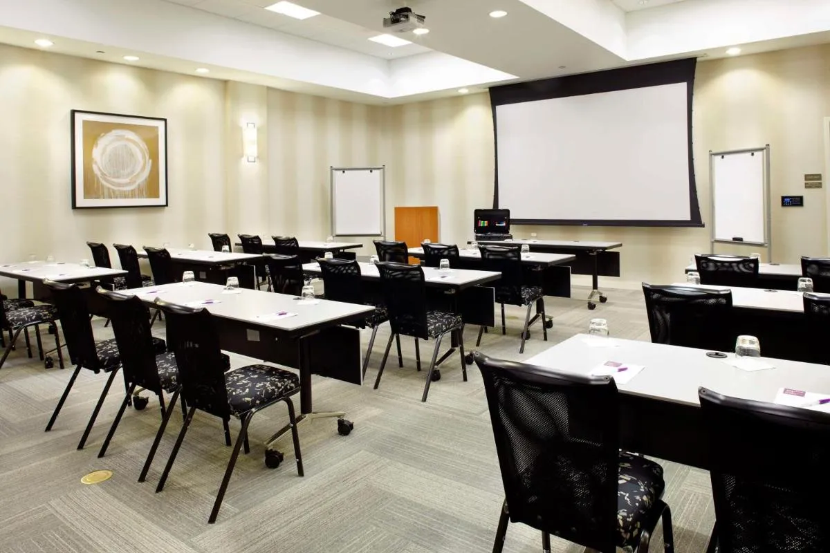 Image 2 of Hyatt Place Miami Airport East