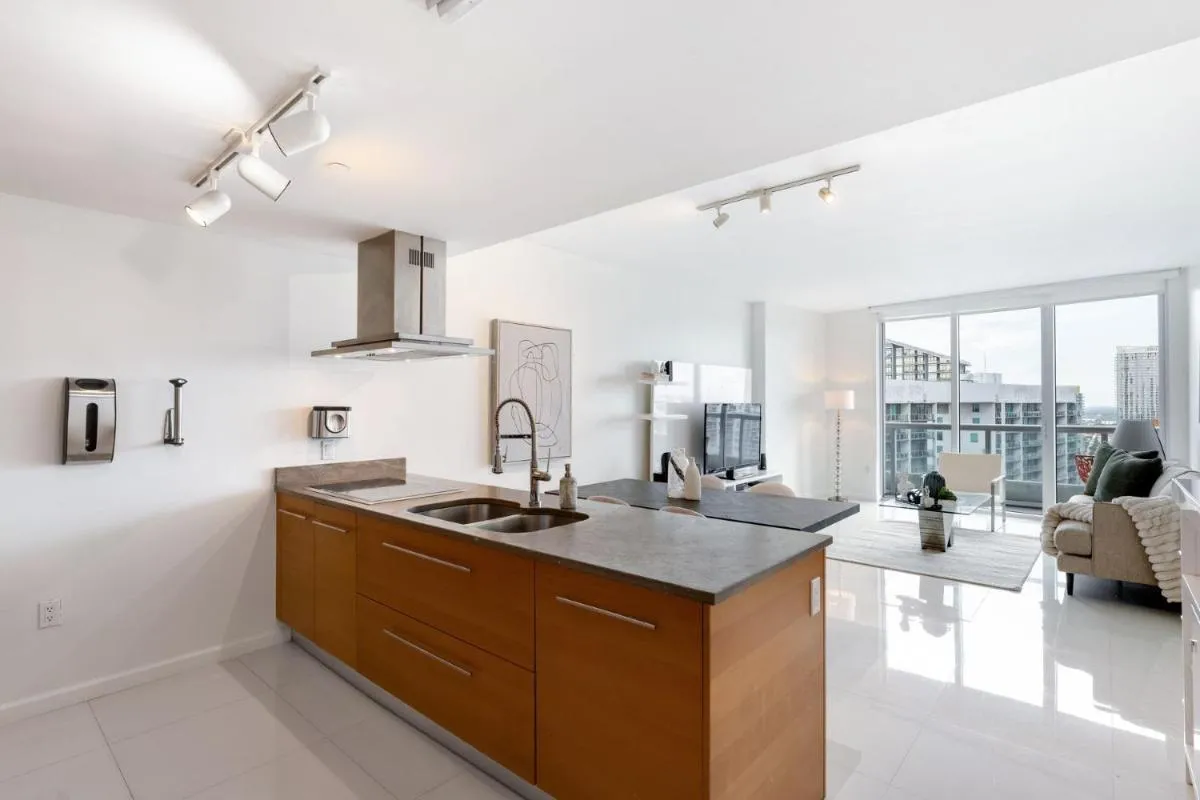 Image 4 of ICON W BRICKELL BY IMD MIAMI Elegant River View 1BR 1BA