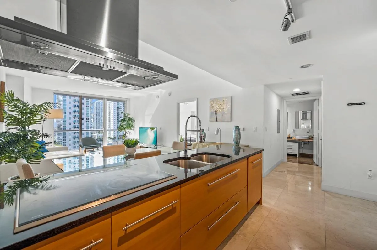 Image 4 of ICON W BRICKELL LUXURY CONDO