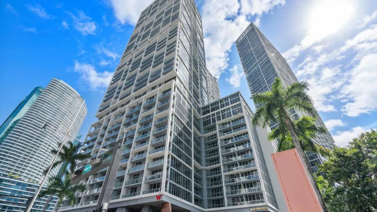 Image of Icon Brickell 1 bed Miami 32nd