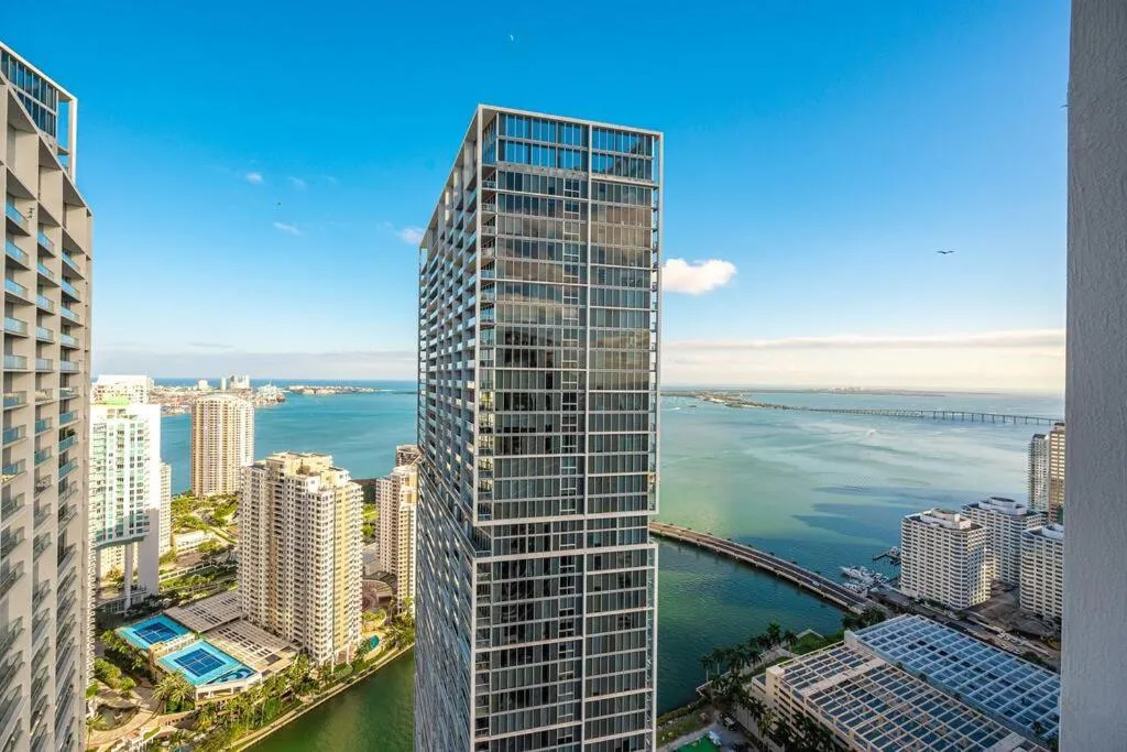 Image 5 of Icon Brickell High Floor• Bay &City Views•FREE SPA
