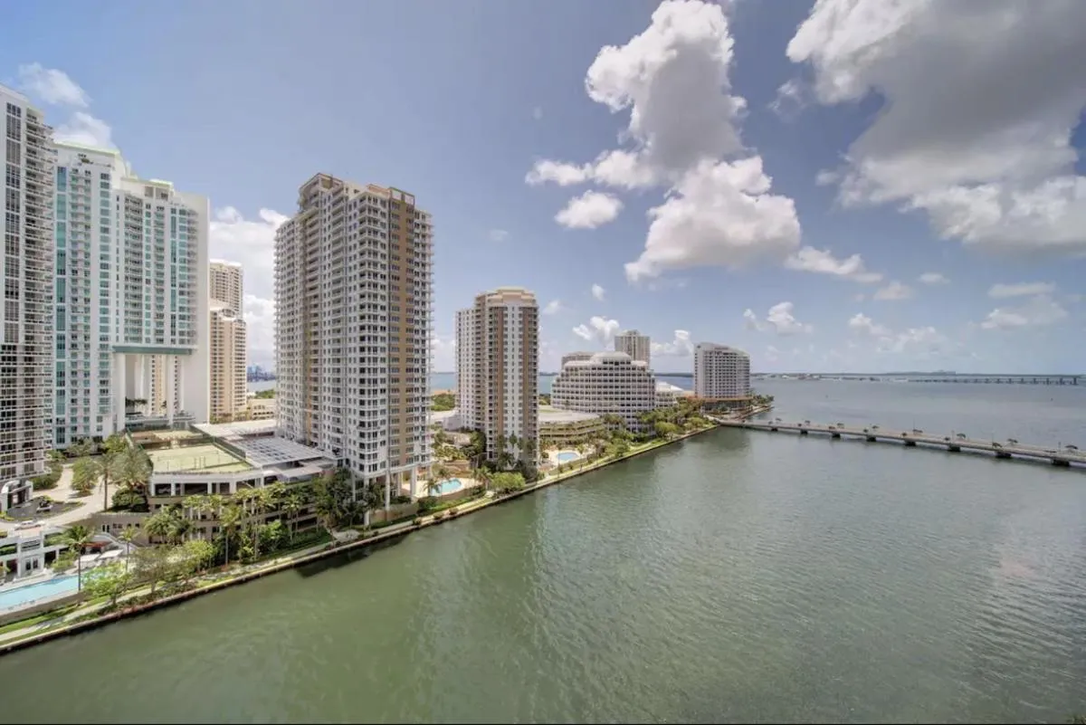 Image 5 of Icon Brickell Residences