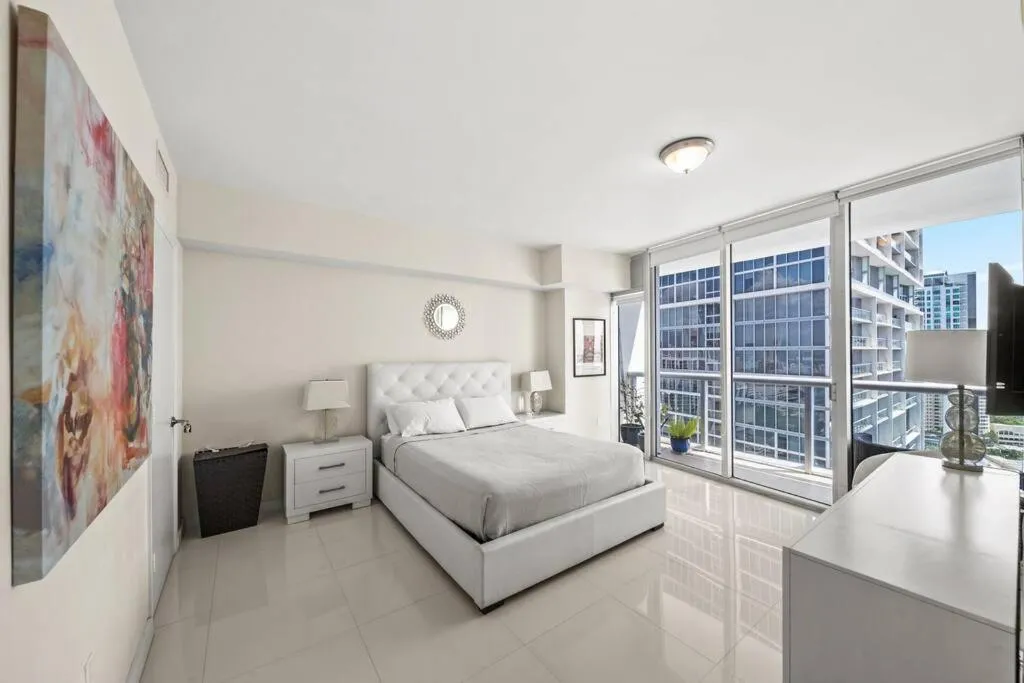 Image 1 of Iconbrickell