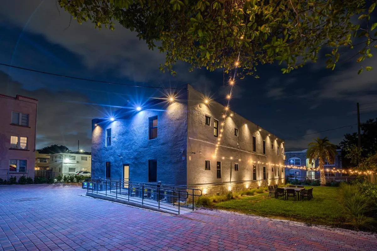 Image 5 of Incredible Comfort: Awesome Apartment with Parking