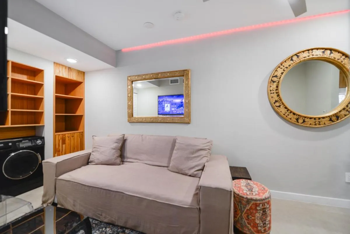 Image 1 of Incredible Comfort: Awesome Apartment with Parking