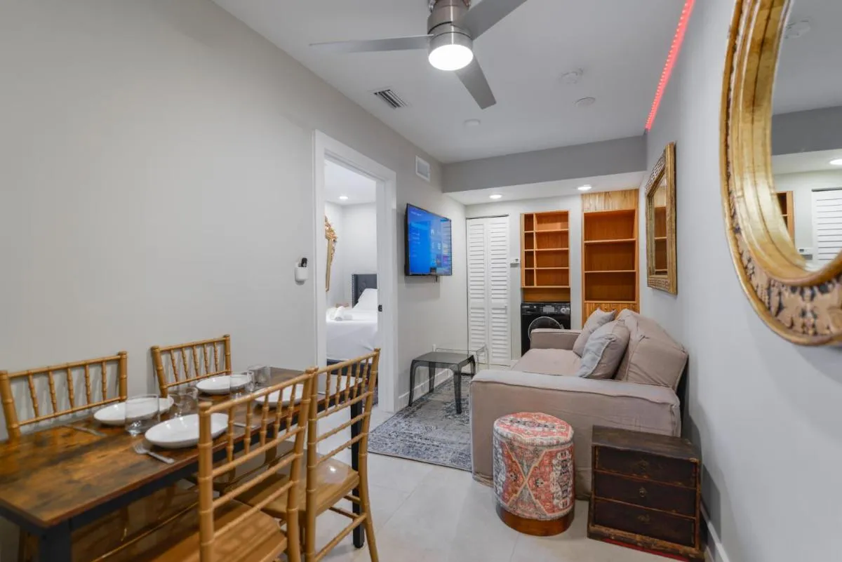 Image 4 of Incredible Comfort: Awesome Apartment with Parking