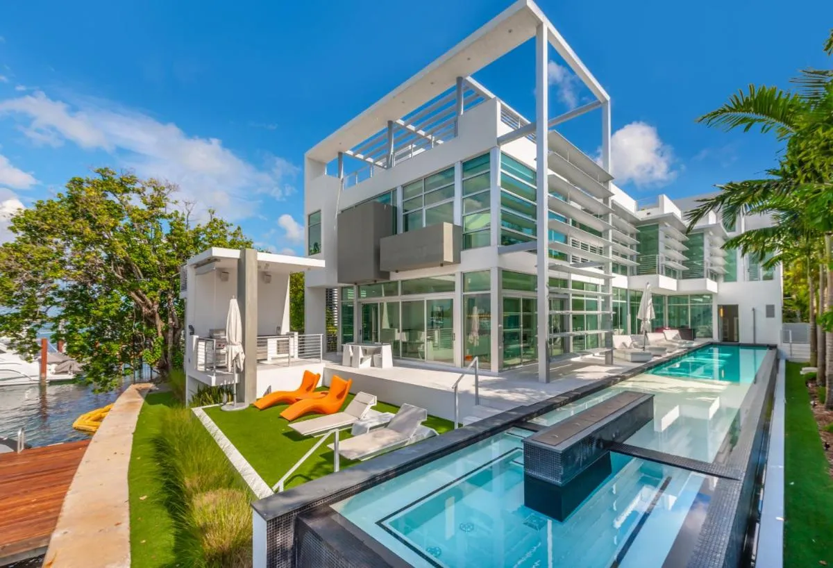 Image 3 of Indulge in Waterfront Elegance Your Ultra Luxury Miami Beach Estate Beckons!