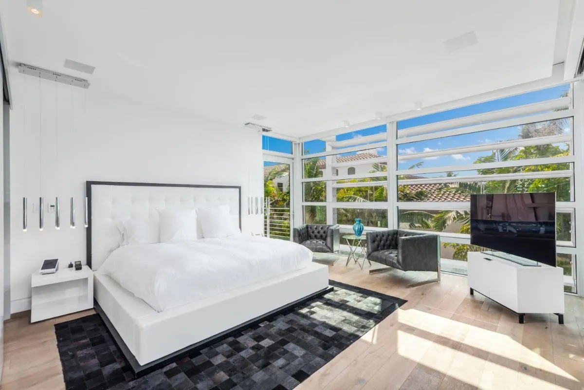 Image 1 of Indulge in Waterfront Elegance Your Ultra Luxury Miami Beach Estate Beckons!