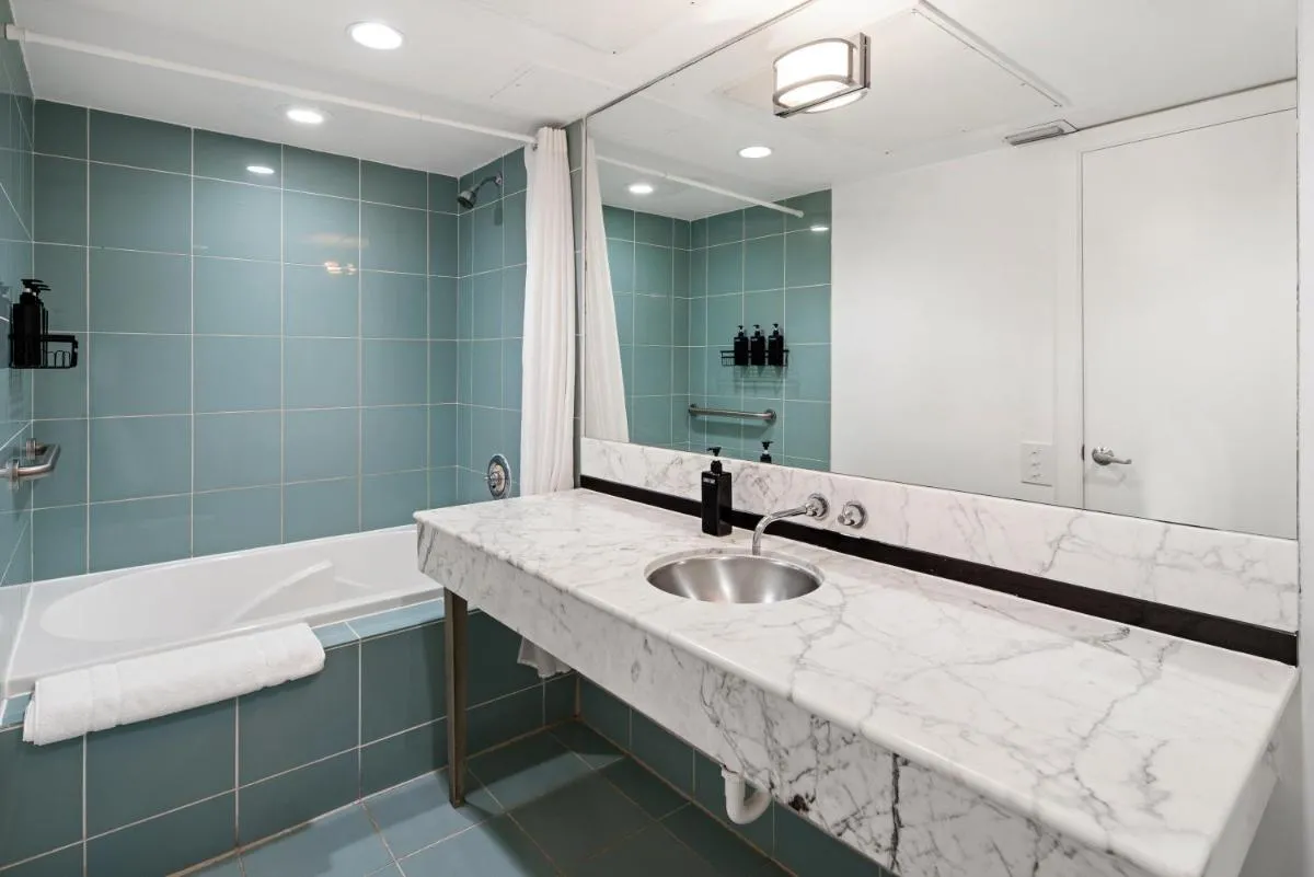 Image 4 of Kasa La Flora Miami Beach