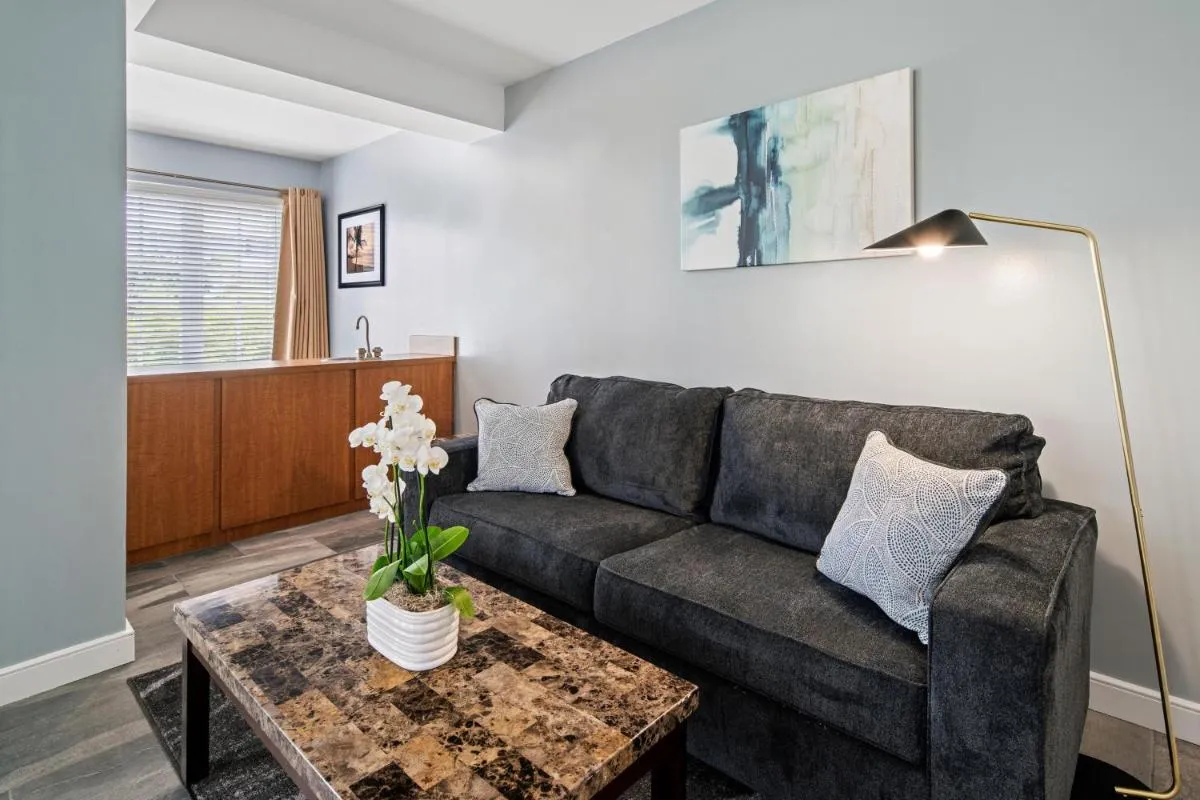 Image 1 of Kasa La Flora Miami Beach