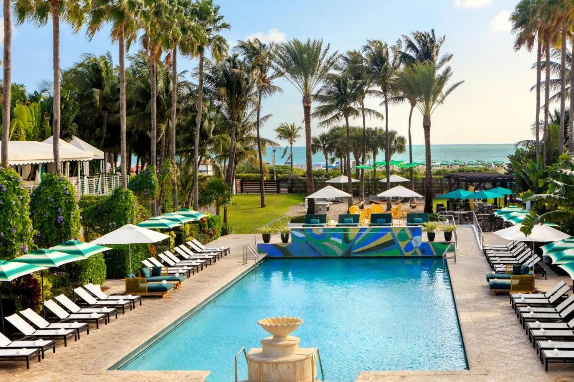 Image of Kimpton Surfcomber Hotel, an IHG Hotel