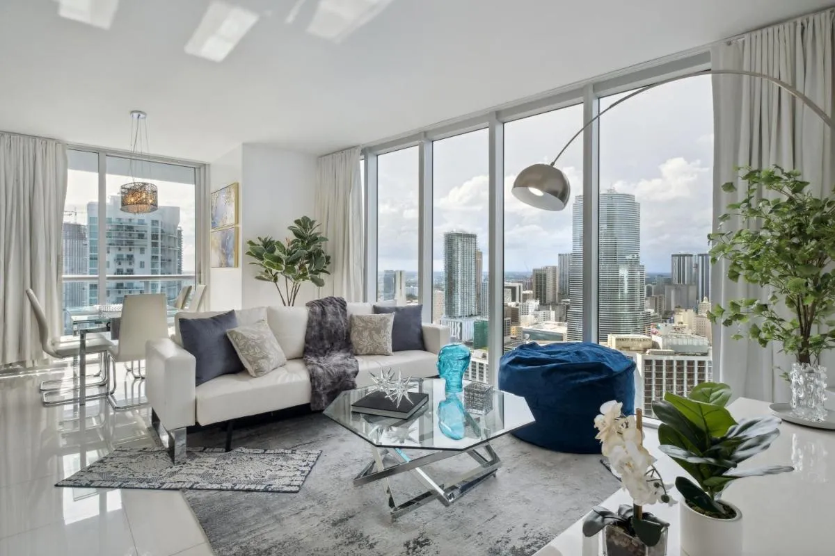 Image 1 of LUX 2B-2B at ICON – Water View & 5-Star Amenities