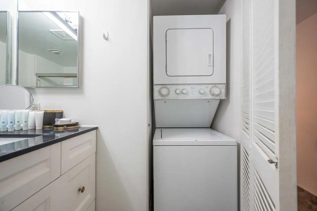 Image 2 of LUXURY 2 Bedrooms BRICKELL BAY APARTMENT