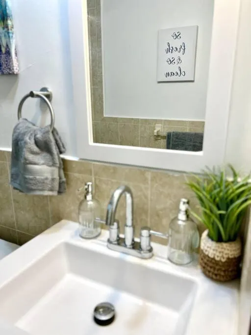 Image 6 of La Casa Bonita Close to Airport, Calle 8 Coral Gables
