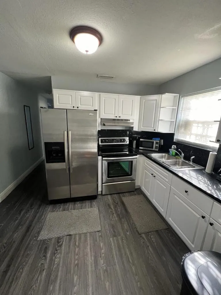 Image 5 of “La Casita” Beautiful home in the heart of Miami !
