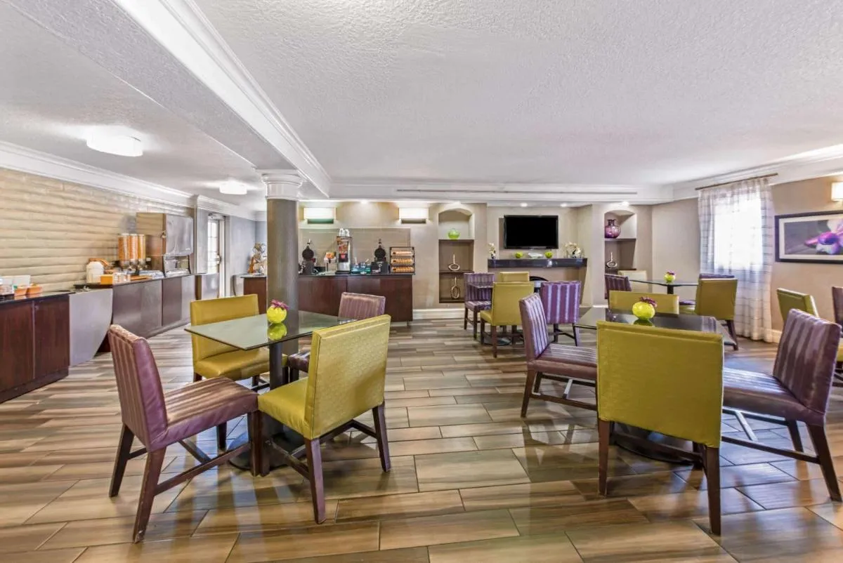 Image 3 of La Quinta Inn by Wyndham Miami Airport North