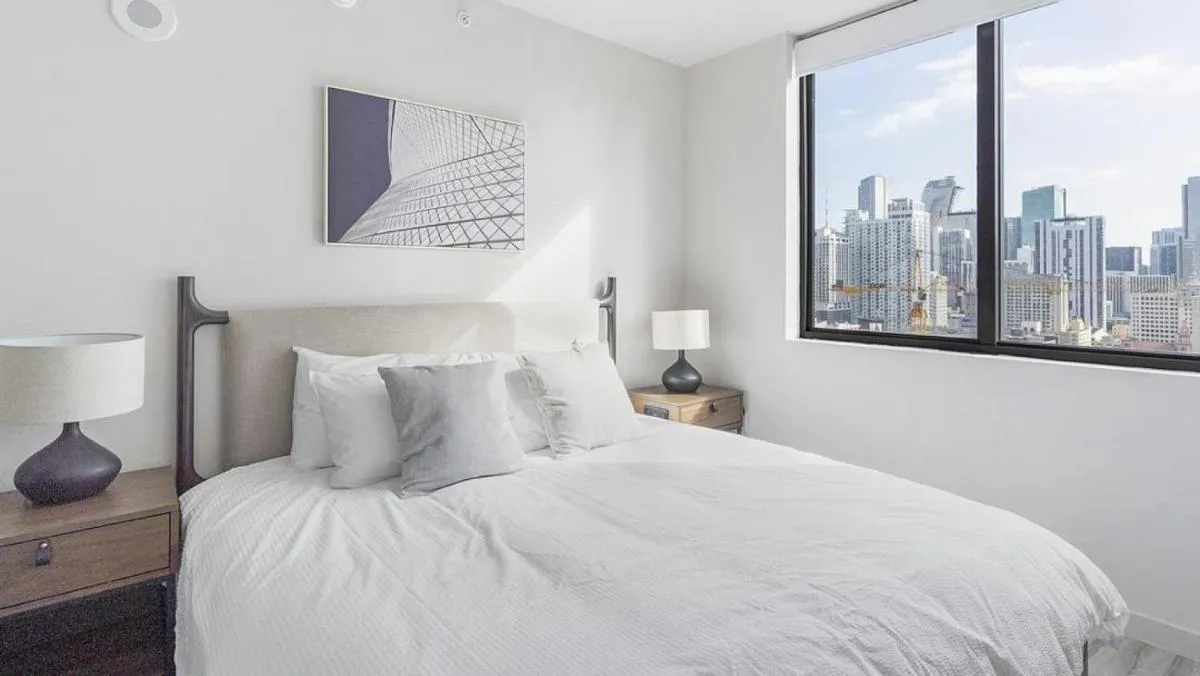 Image 1 of Landing – Modern Apartment with Amazing Amenities (ID1401X743)