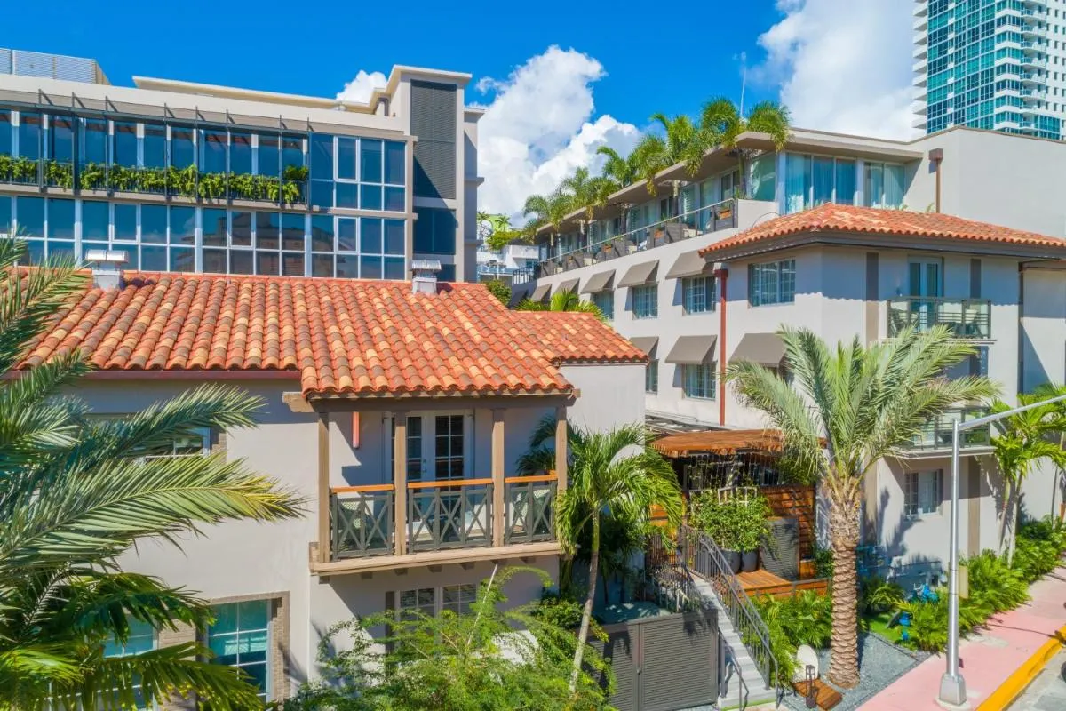 Image 4 of Lennox Miami Beach