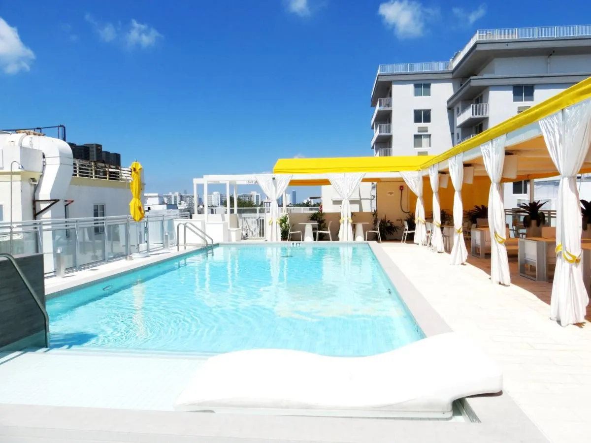 Image 2 of Leslie Hotel Ocean Drive