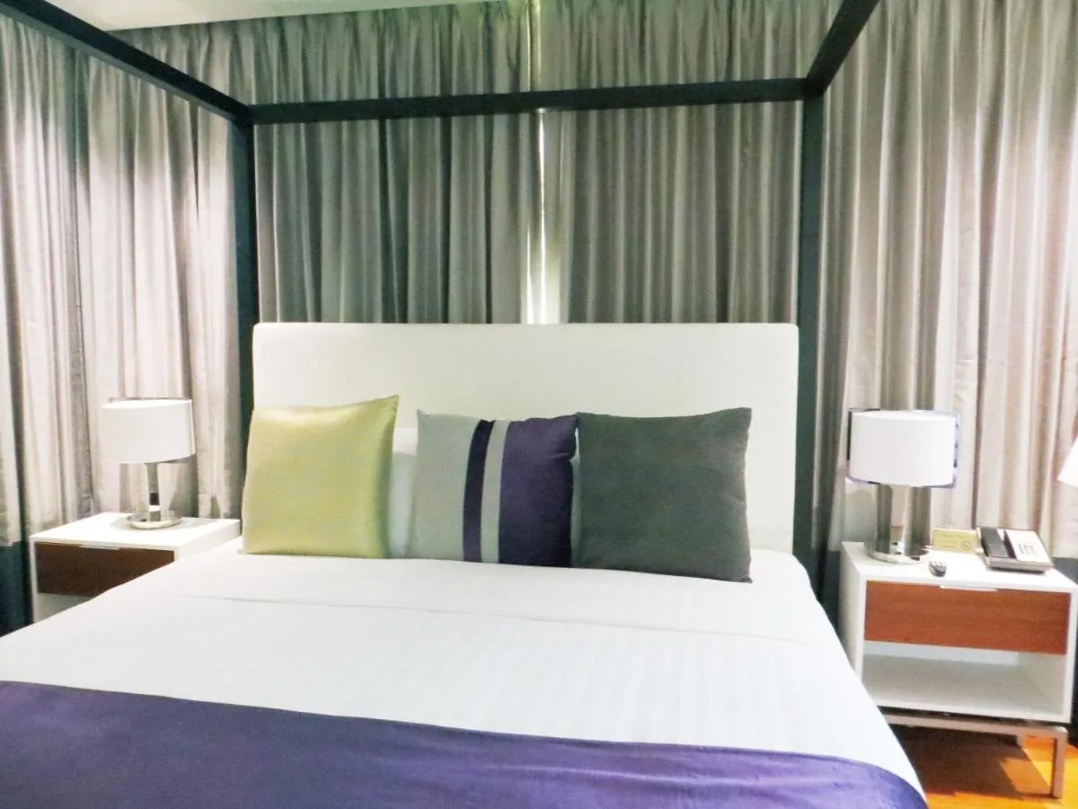 Image 1 of Leslie Hotel Ocean Drive