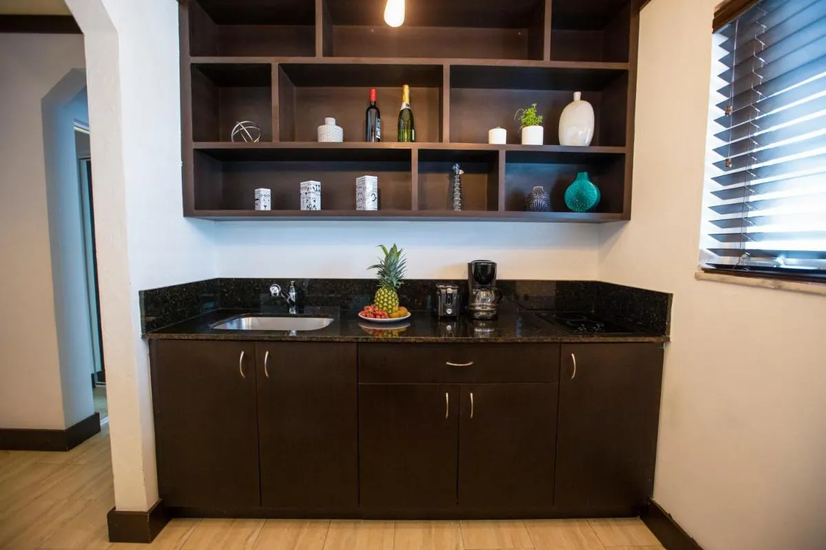 Image 1 of Lincoln Arms Suites