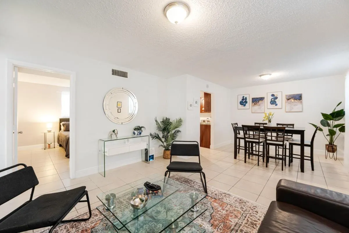 Image 3 of Live The Miami Dream 3 Br Apt Near Brickell