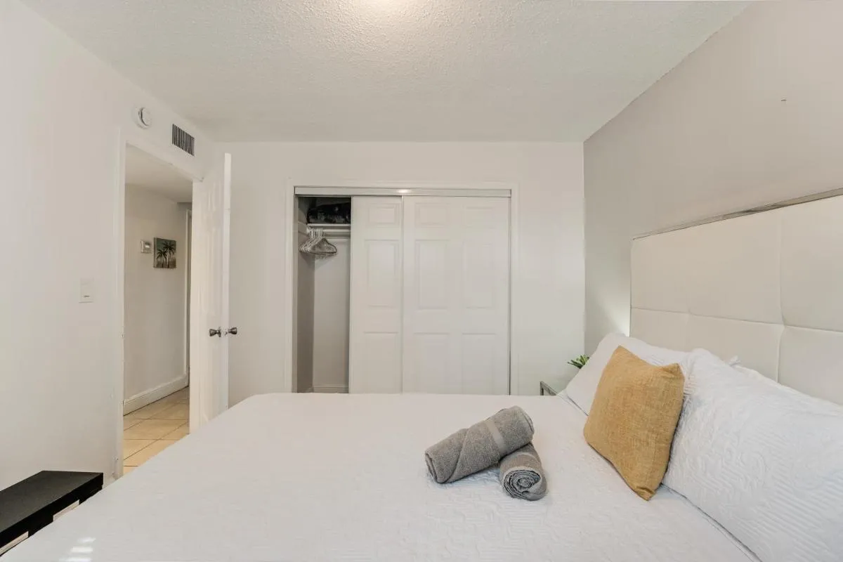 Image 6 of Live The Miami Dream 3 Br Apt Near Brickell