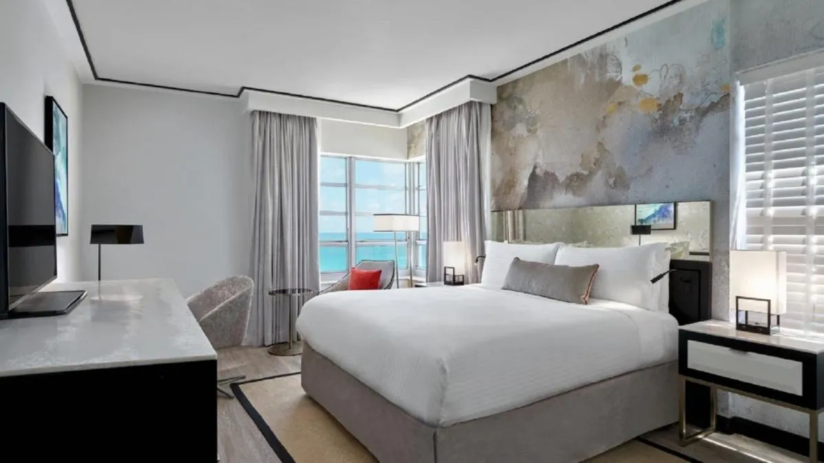 Image 4 of Loews Miami Beach Hotel