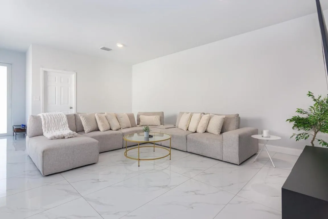 Image of Luxe Bright and Modern Townhome Centrally Located!