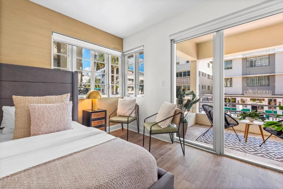 Image 1 of Luxuri Suites
