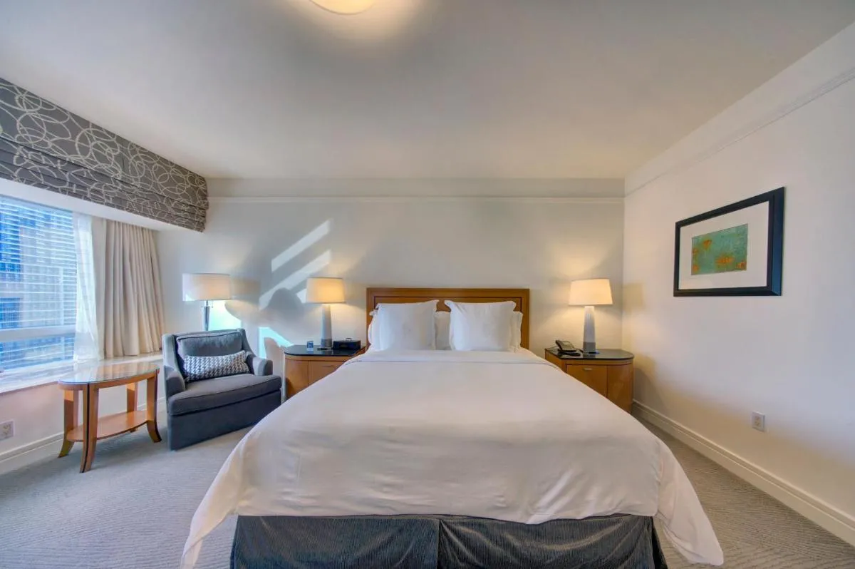 Image 6 of Luxurious Four Seasons Two Bedroom Suite